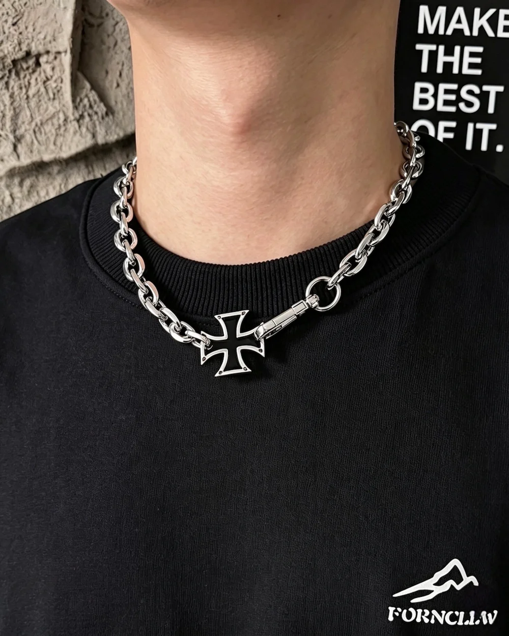 Midnight Crest Solid Colour Alloy Plating Necklace